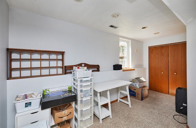 6152 Dakota Drive, West Des Moines, IA 50266