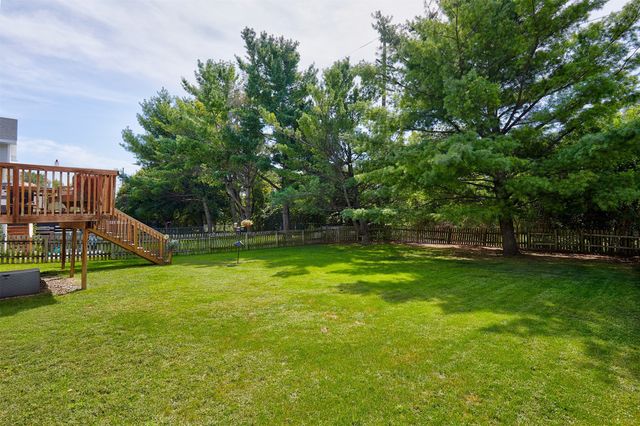 6152 Dakota Drive, West Des Moines, IA 50266