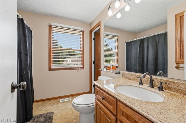 430 Hilltop Drive, Doylestown, OH 44230