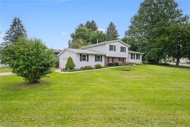 430 Hilltop Drive, Doylestown, OH 44230