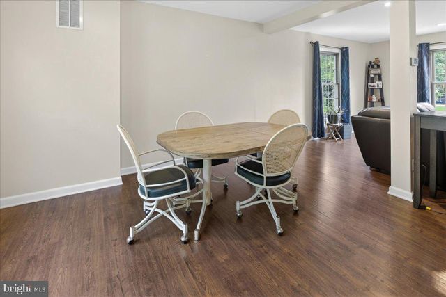 106 JOHNSTONE DR, Pennington, NJ 08534