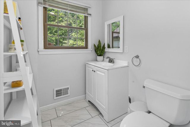 106 JOHNSTONE DR, Pennington, NJ 08534