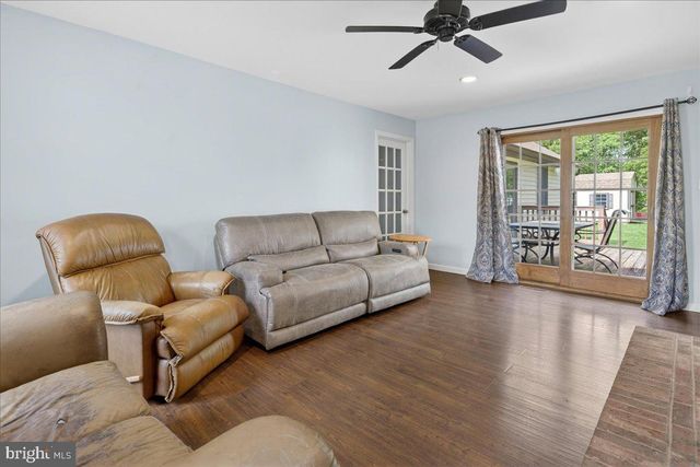106 JOHNSTONE DR, Pennington, NJ 08534