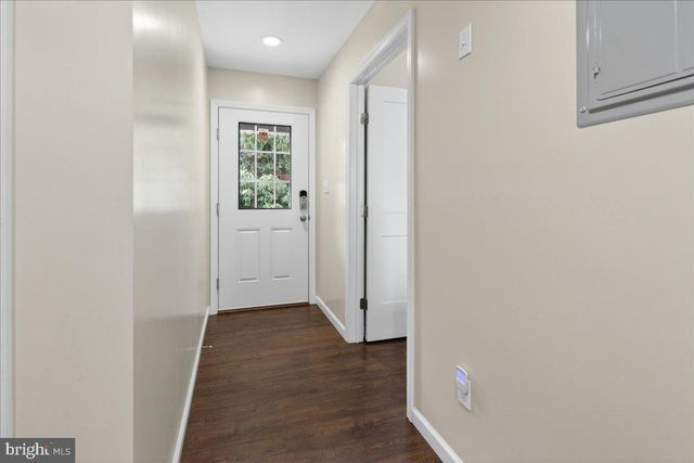 106 JOHNSTONE DR, Pennington, NJ 08534