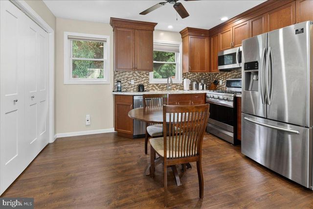106 JOHNSTONE DR, Pennington, NJ 08534