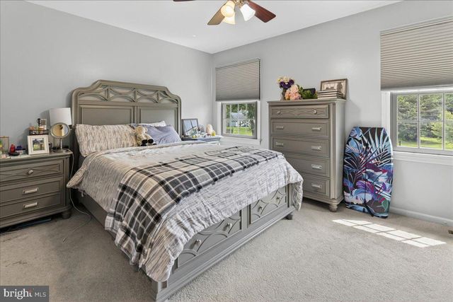 106 JOHNSTONE DR, Pennington, NJ 08534
