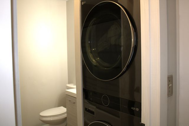 607 Spring Meadow Road 607, South Windsor, CT 06074