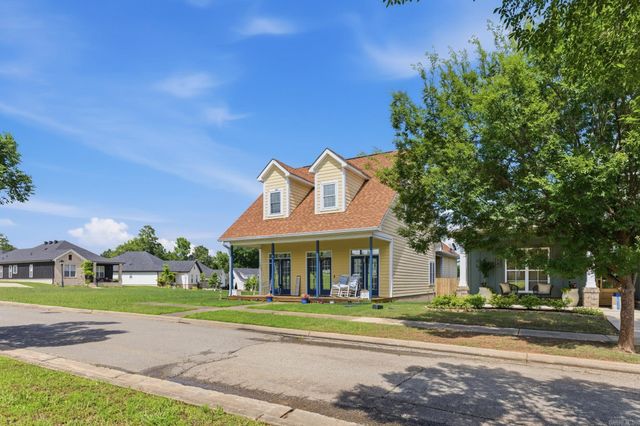 4 E Citron, Bryant, AR 72022