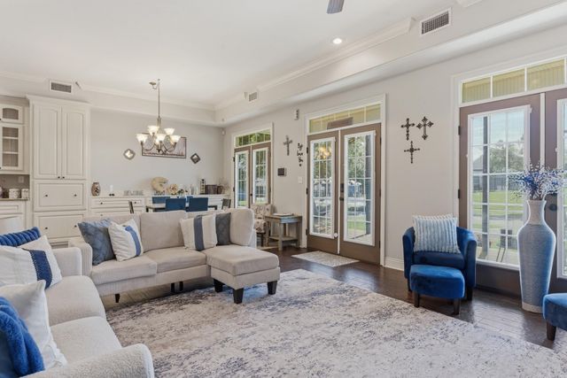 4 E Citron, Bryant, AR 72022