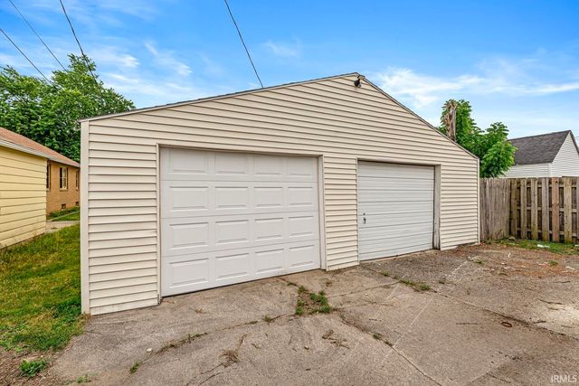 631 Gernhart Avenue, Mishawaka, IN 46544