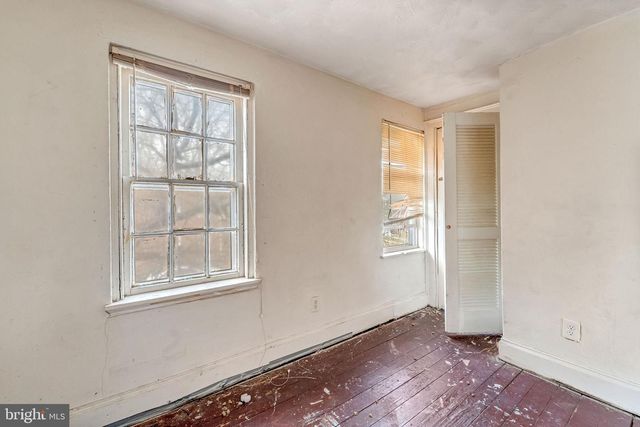 1070 NIAGARA RD, Camden, NJ 08104