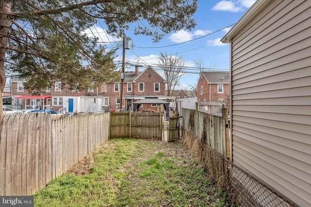 1070 NIAGARA RD, Camden, NJ 08104