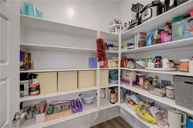 600 North Carriage Hill Drive 2084, Las Vegas, NV 89138