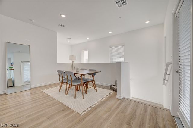 600 North Carriage Hill Drive 2084, Las Vegas, NV 89138