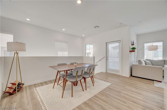 600 North Carriage Hill Drive 2084, Las Vegas, NV 89138