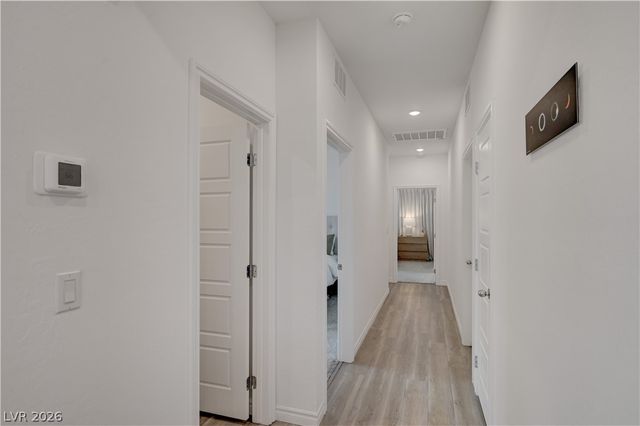 600 North Carriage Hill Drive 2084, Las Vegas, NV 89138