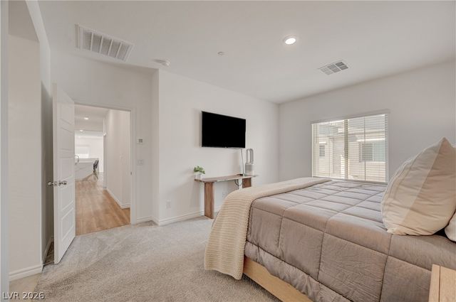 600 North Carriage Hill Drive 2084, Las Vegas, NV 89138