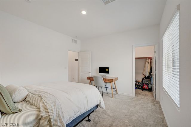 600 North Carriage Hill Drive 2084, Las Vegas, NV 89138