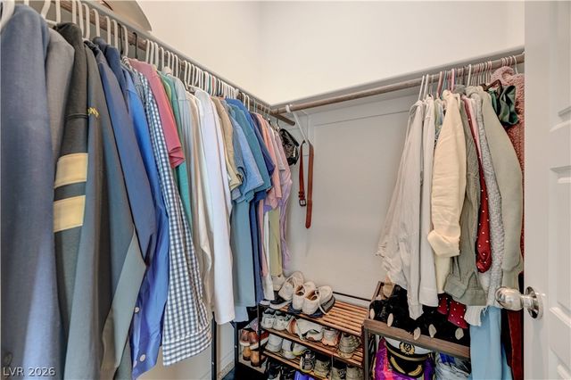 600 North Carriage Hill Drive 2084, Las Vegas, NV 89138