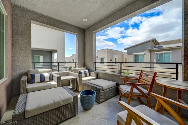 600 North Carriage Hill Drive 2084, Las Vegas, NV 89138