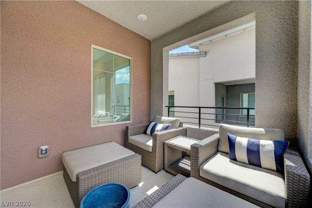 600 North Carriage Hill Drive 2084, Las Vegas, NV 89138