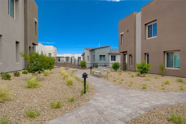 600 North Carriage Hill Drive 2084, Las Vegas, NV 89138