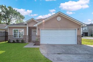 8002 Colonial Lane, Houston, TX 77051