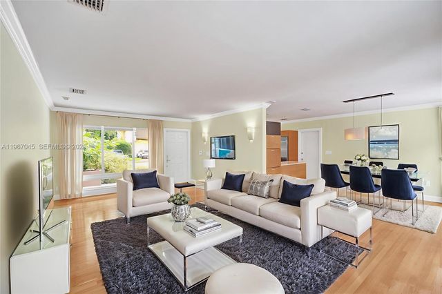 911 Mariana Ave, Coral Gables, FL 33134