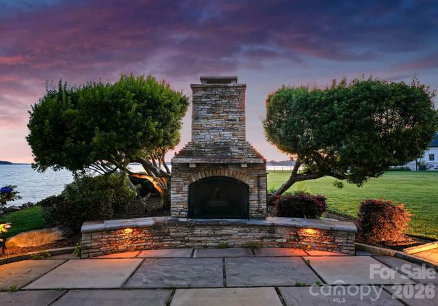 217 Westpaces Road, Mooresville, NC 28117