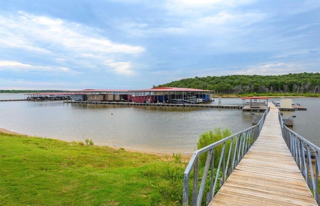 194 Toscana Circle, Gordonville, TX 76245