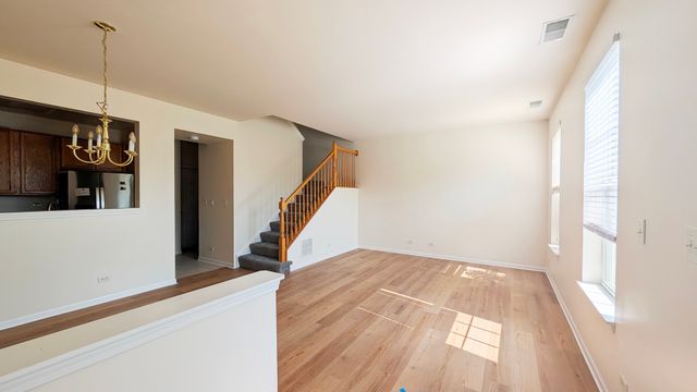 2486 Georgetown Circle 2486, Aurora, IL 60503