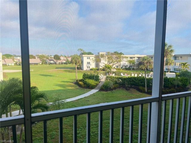 6220 Augusta DR 301, Fort Myers, FL 33907