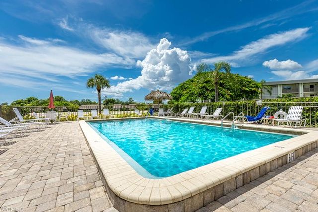 6220 Augusta DR 301, Fort Myers, FL 33907