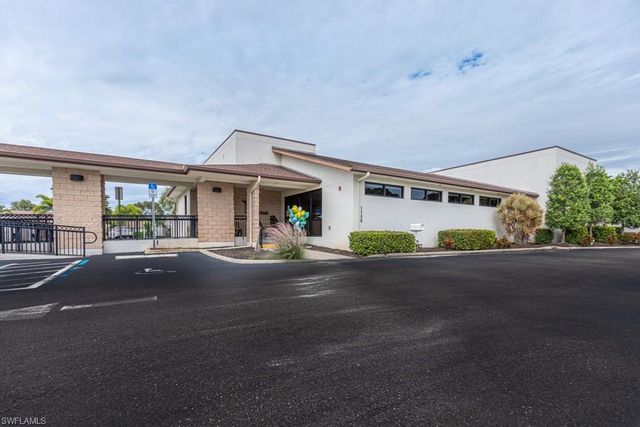 6220 Augusta DR 301, Fort Myers, FL 33907