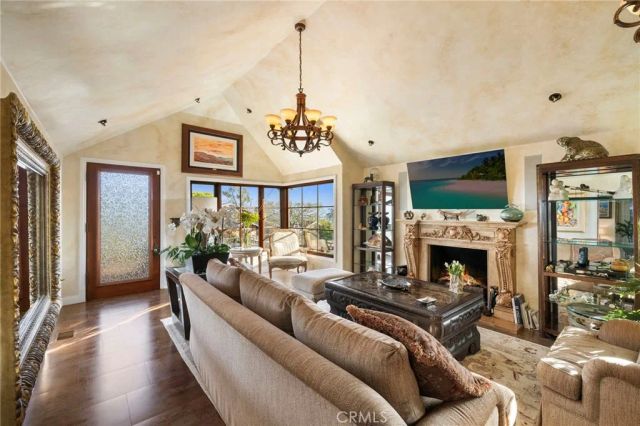 486 HOLLY Street, Laguna Beach, CA 92651