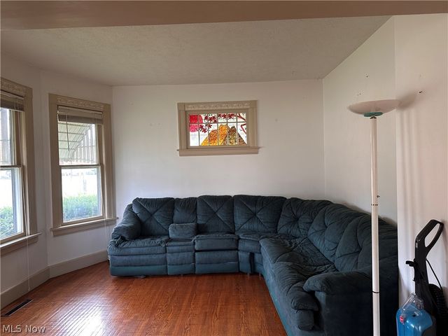 3323 Lake Avenue, Ashtabula, OH 44004
