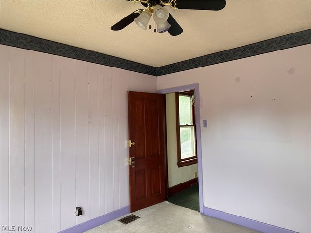 3323 Lake Avenue, Ashtabula, OH 44004