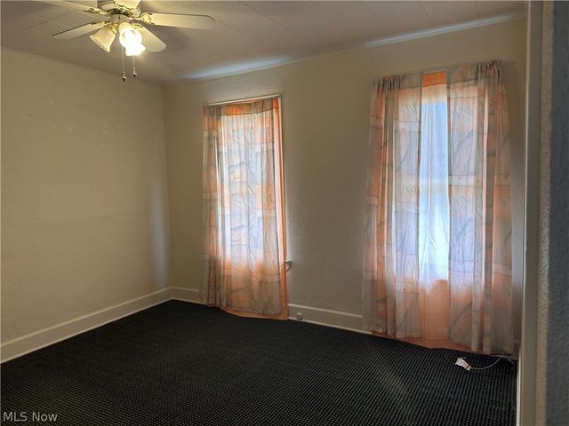 3323 Lake Avenue, Ashtabula, OH 44004