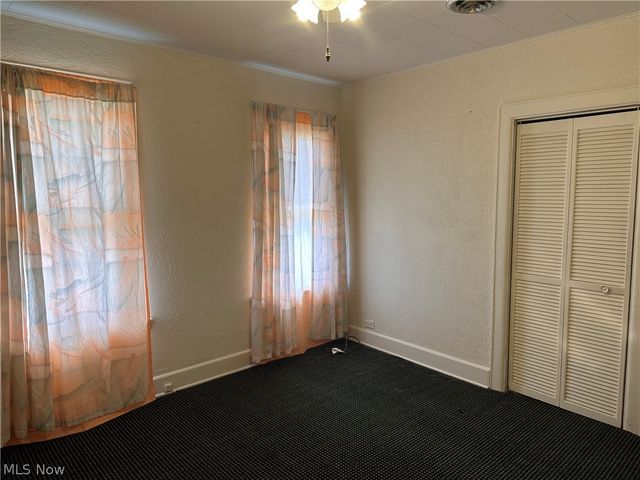 3323 Lake Avenue, Ashtabula, OH 44004