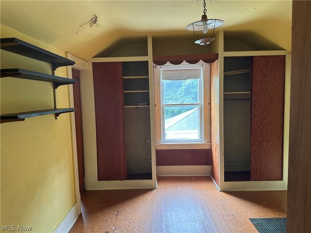 3323 Lake Avenue, Ashtabula, OH 44004