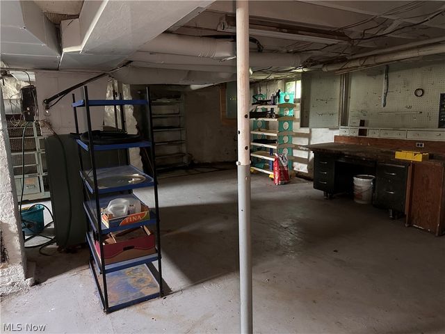 3323 Lake Avenue, Ashtabula, OH 44004