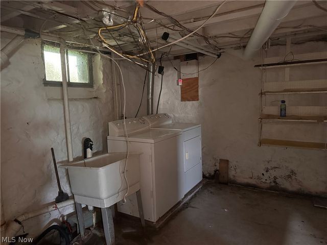 3323 Lake Avenue, Ashtabula, OH 44004
