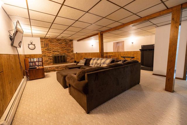 N6304 Hillcrest Road, Pardeeville, WI 53954