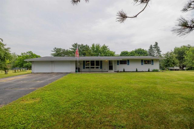 N6304 Hillcrest Road, Pardeeville, WI 53954