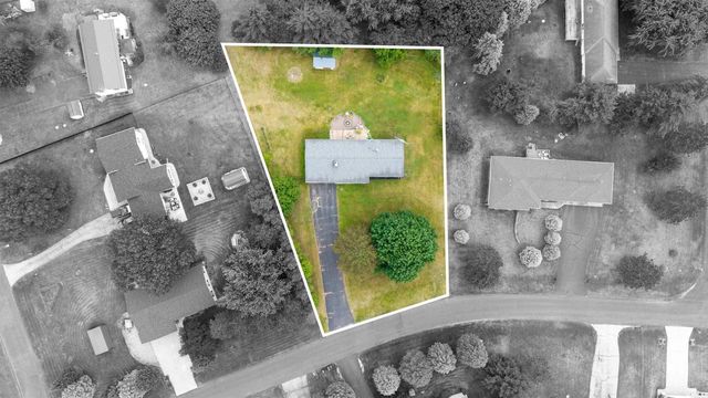 N6304 Hillcrest Road, Pardeeville, WI 53954
