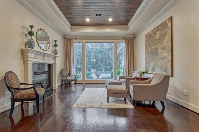 6 Glentrace Circle, The Woodlands, TX 77382