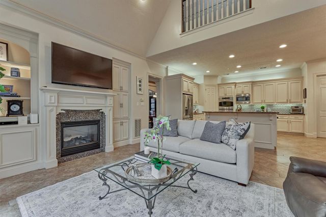 6 Glentrace Circle, The Woodlands, TX 77382