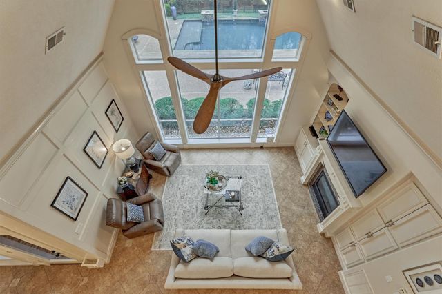 6 Glentrace Circle, The Woodlands, TX 77382