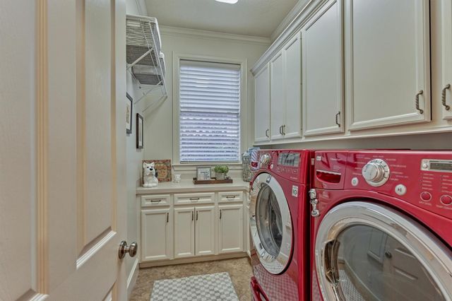 6 Glentrace Circle, The Woodlands, TX 77382