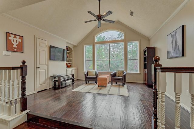 6 Glentrace Circle, The Woodlands, TX 77382